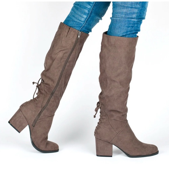 KNEE-HIGH BOOTS IN X-WIDE CALF - Picture 4 of 10